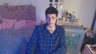 2cybOy live from Colombia
