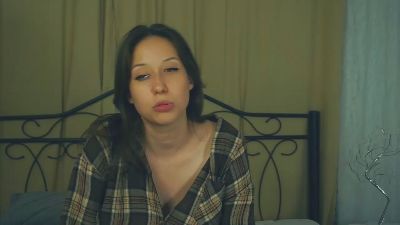 AislyGladish live from France