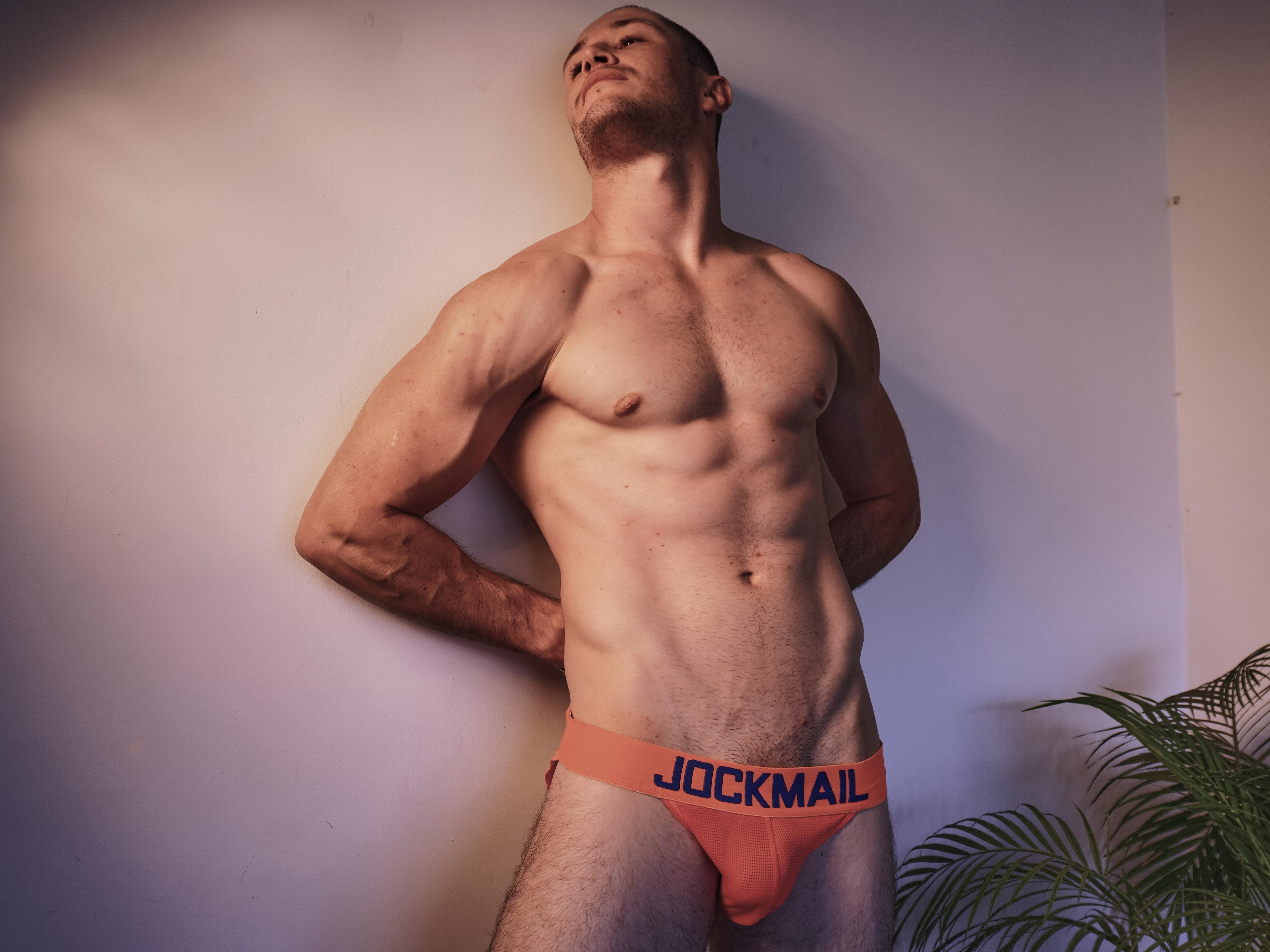 Axelfairchaild live from Colombia