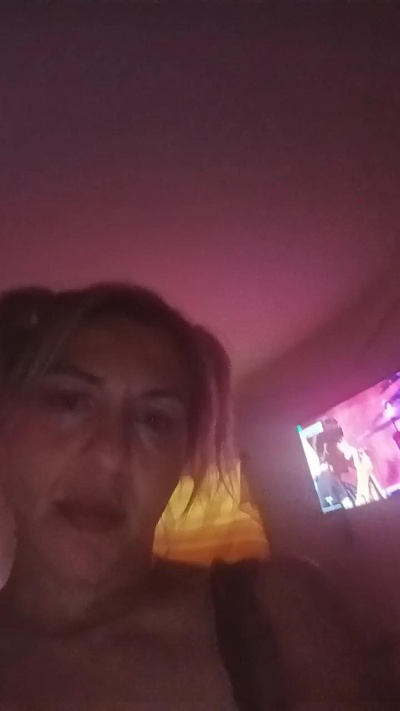 Bebota27 live from Argentina