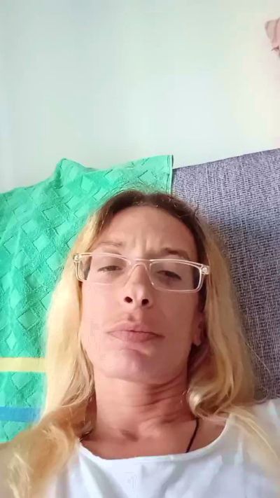 Bellarinna live from United Kingdom