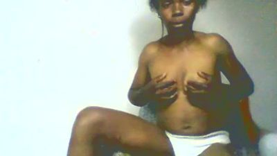 BlackNadia97 live from Madagascar