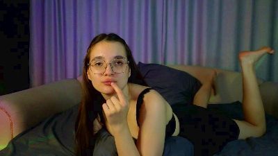 CaitlynBronze live from Latvia