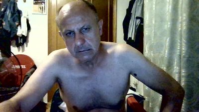 Carameli7469 live from Spain