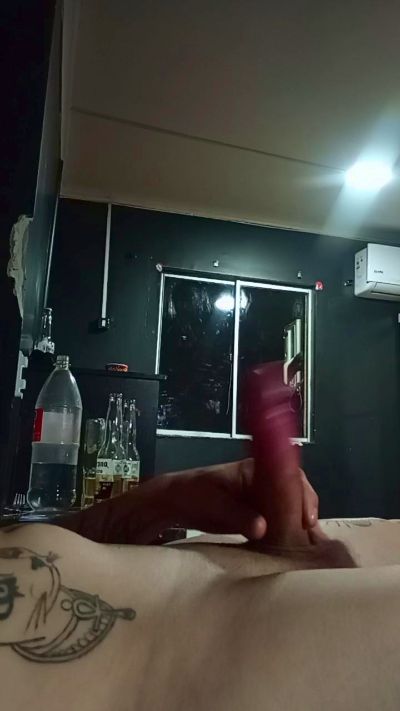 Conchaliiiiii live from Chile