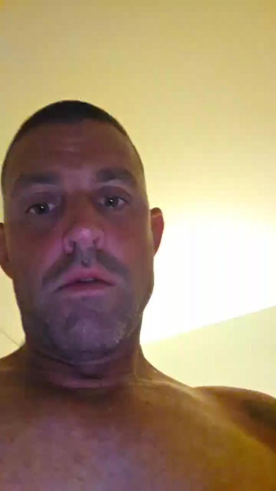 Crazyj200 live from United States