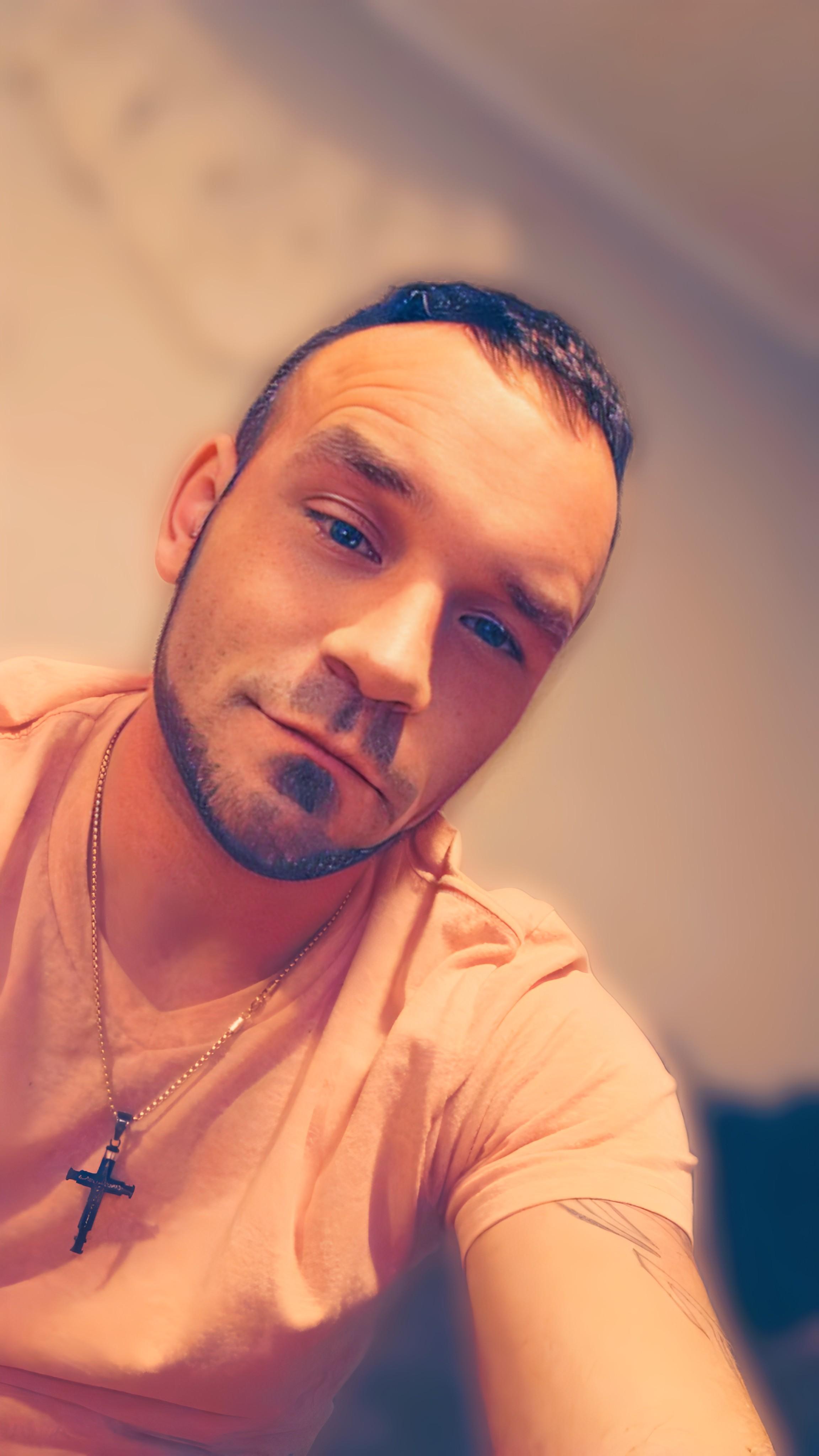 DatRyanGuy69 live from United States
