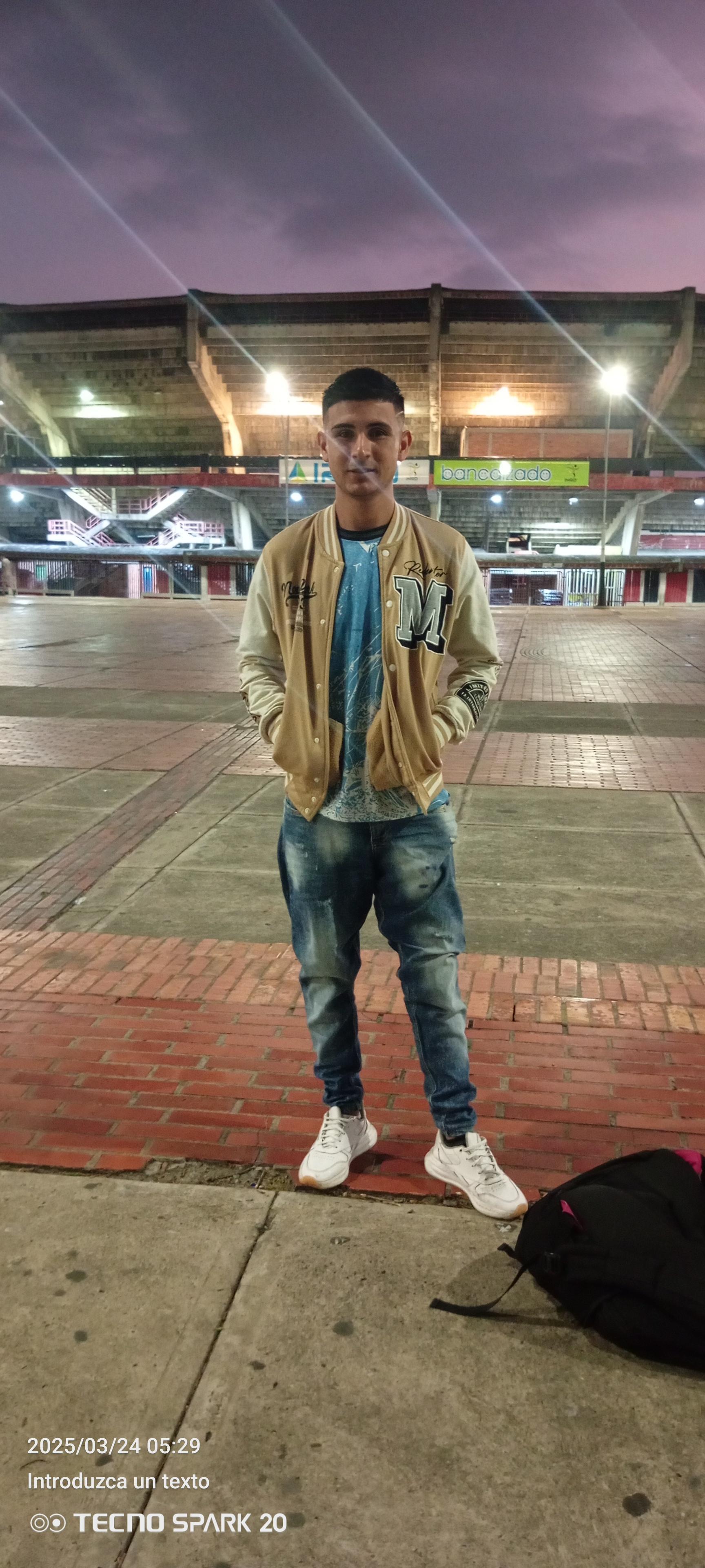Domynic1 live from Colombia