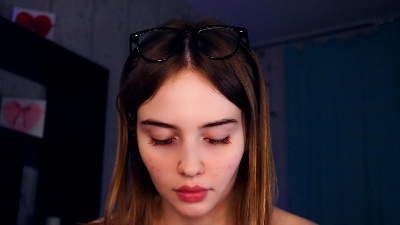 EdwinaClose live from France