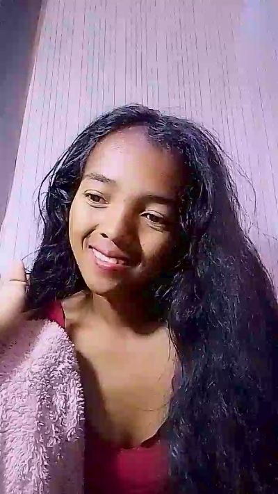 Elisah7 live from Madagascar