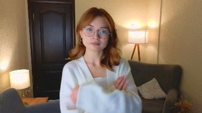 Elizabeth_Leee live from Latvia