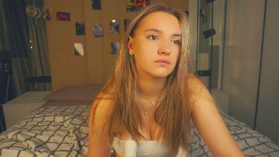 ElizebethLysiak live from United States