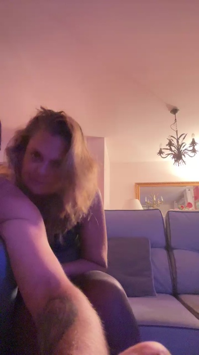 Franlaur777 live from France
