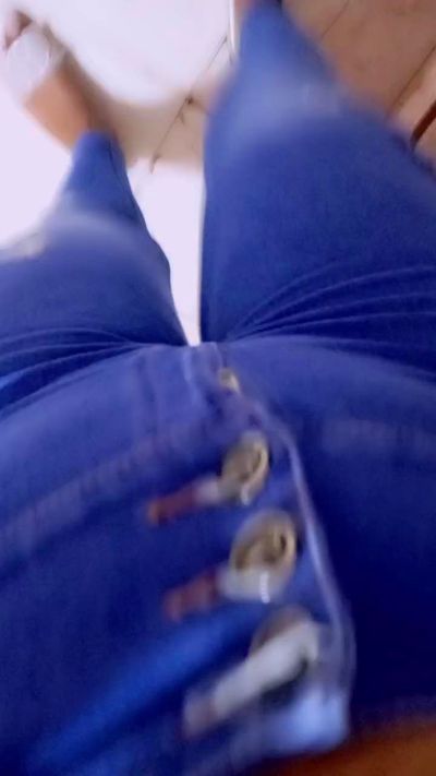 Girl_hotpee live from Colombia