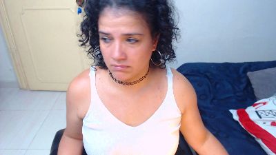 GlendaStar_ live from Colombia