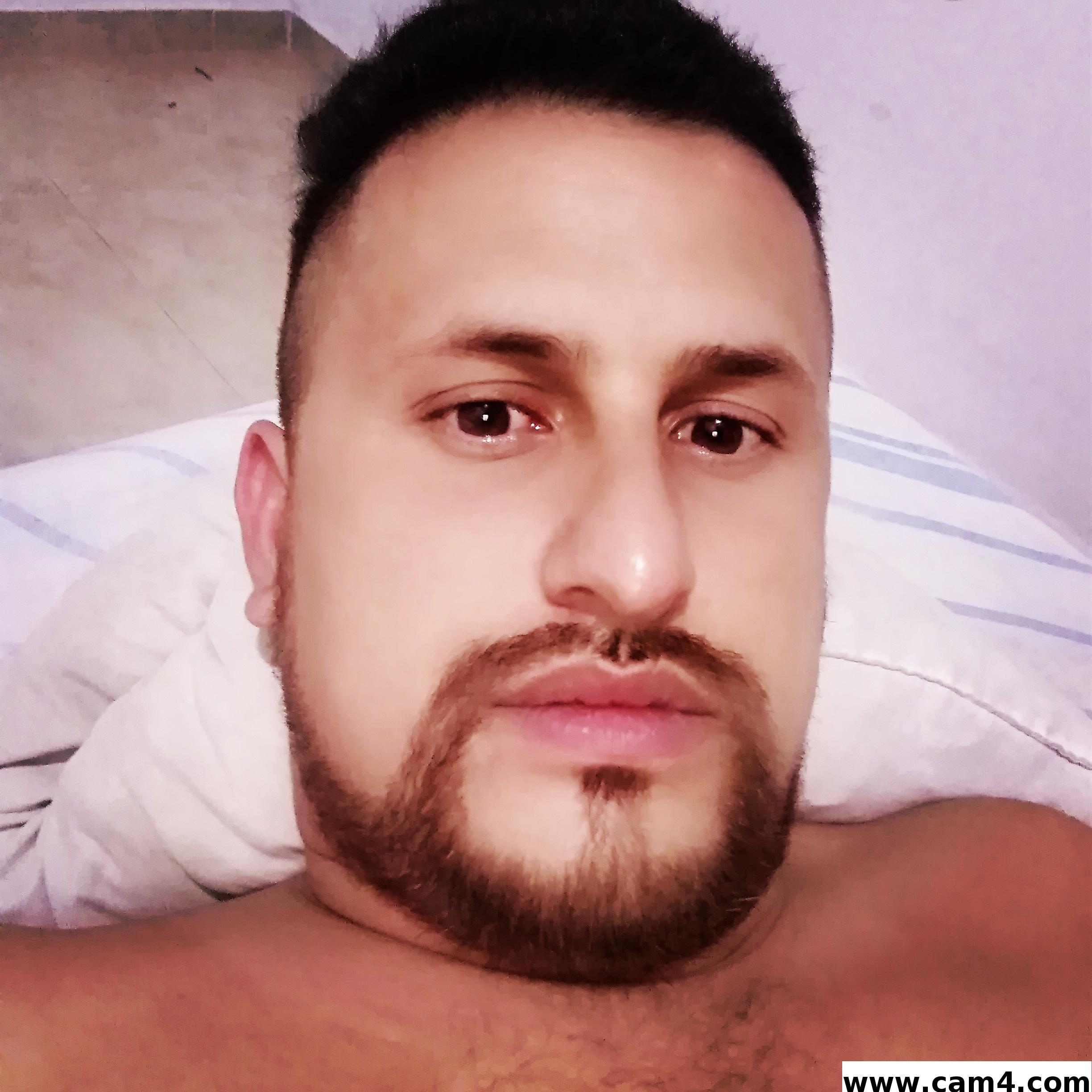 Guille100589 live from United States