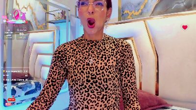 HannaPetit live from Colombia