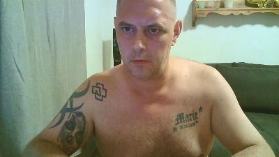 Hornysexy79 live from Belgium