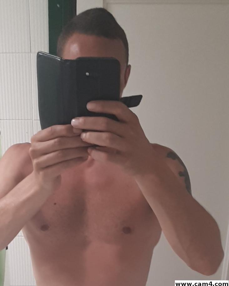 Hornysteef01 live from Netherlands