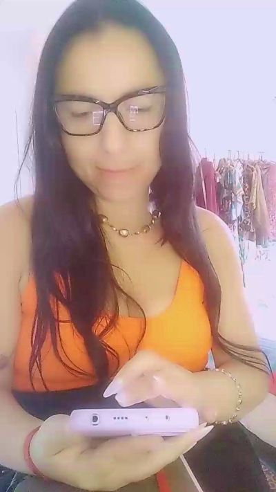 Isadoradelicia live from Brazil