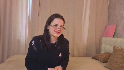 JaneeMowell live from Latvia