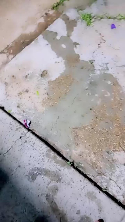 Jeans_Pee live from Colombia