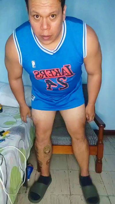 Johnkln live from Colombia
