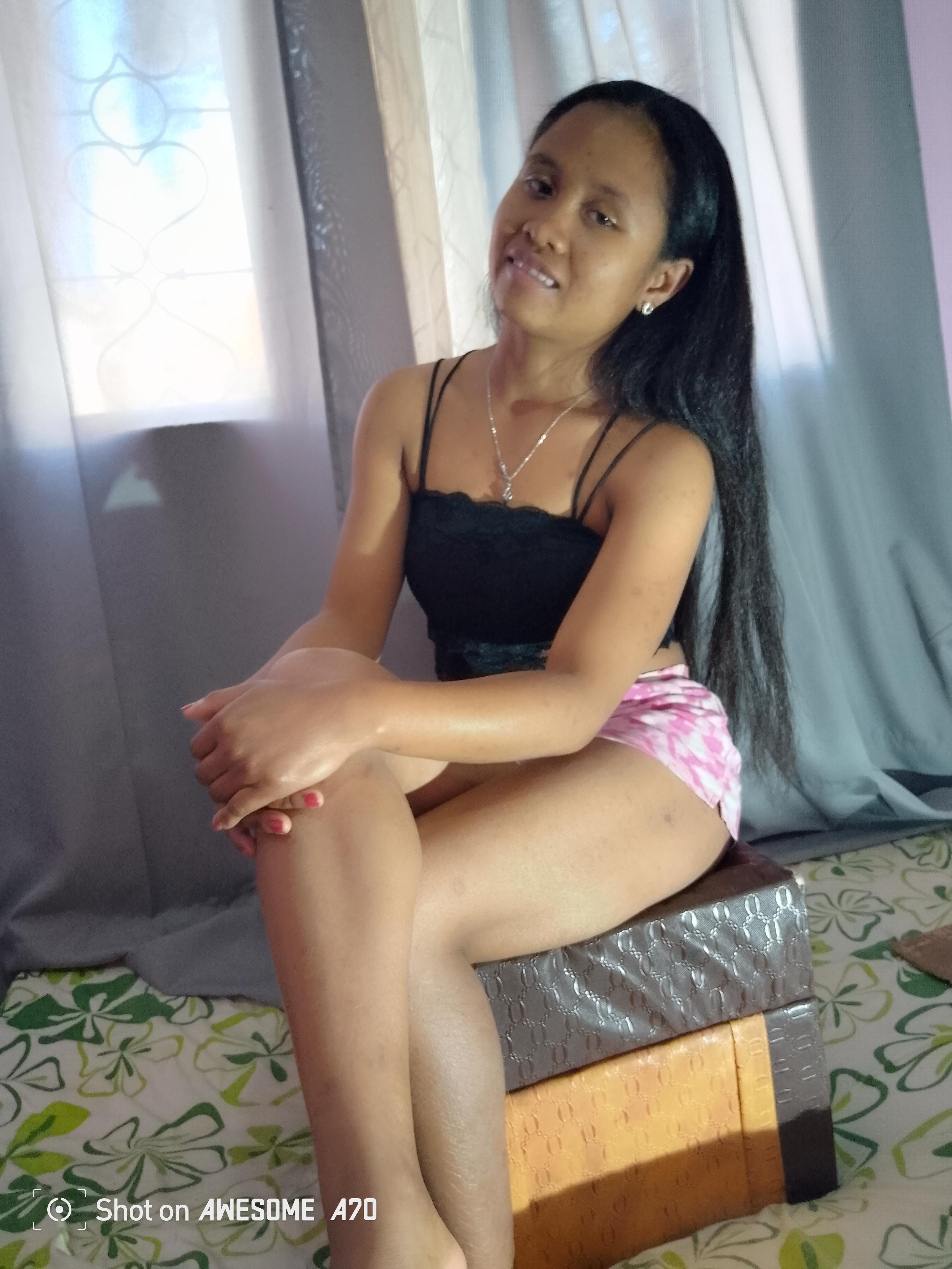 Juliesweety live from Madagascar