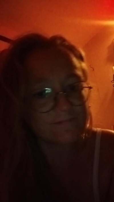 Karma_kastle21 live from United States
