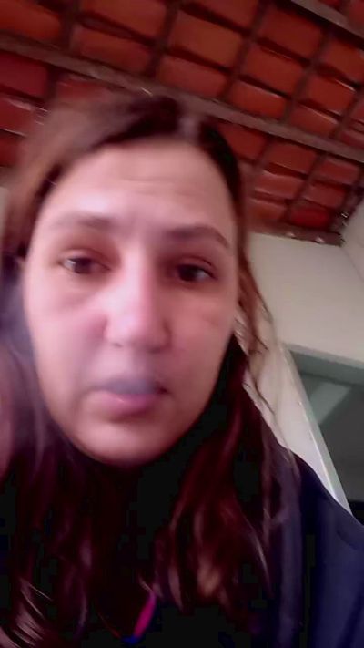 Karolinafochat live from Brazil