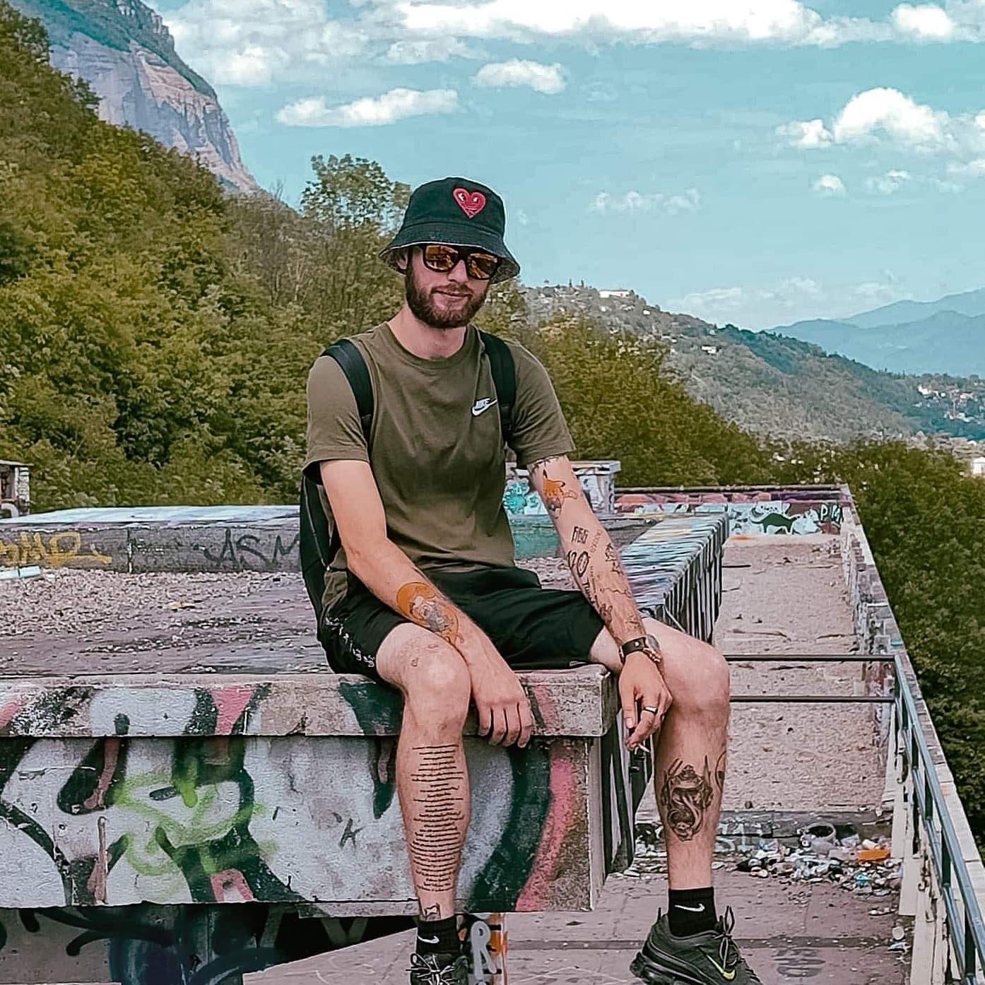 Kaykay666 live from France