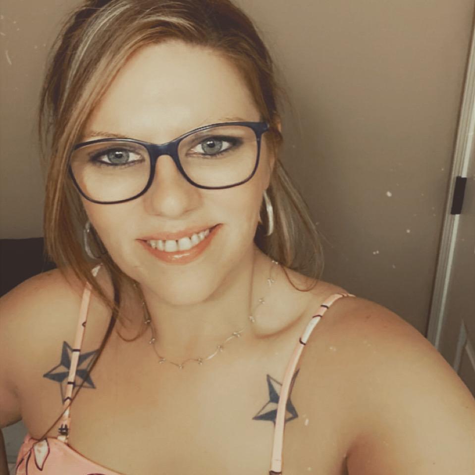 Kitty_Kat4u live from United States