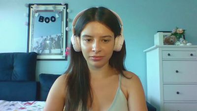 LariceSweetgirl live from Germany
