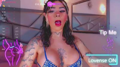 Leidylatinhot live from Colombia
