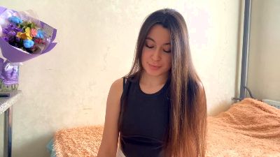 LeilaBurnard live from France
