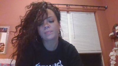 Lolaxo4u87 live from United States