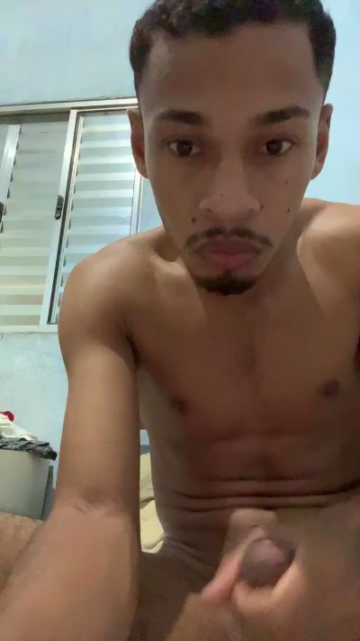 Lucas22pauzudo live from Brazil