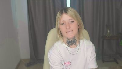 MarlysTavira live from Spain