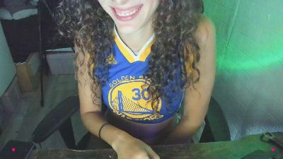 MartesBratty live from Spain