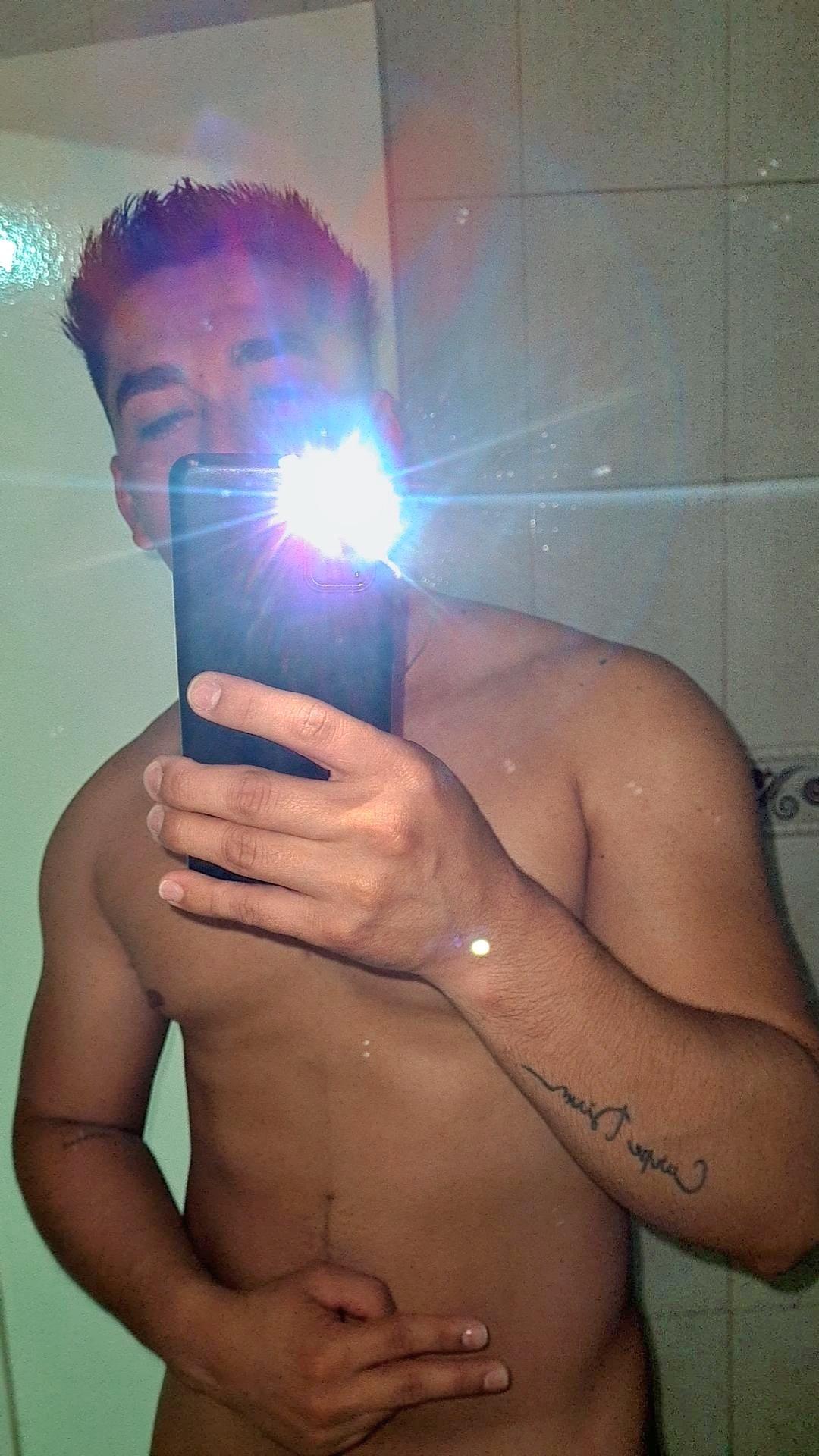 Matthew_col live from Colombia