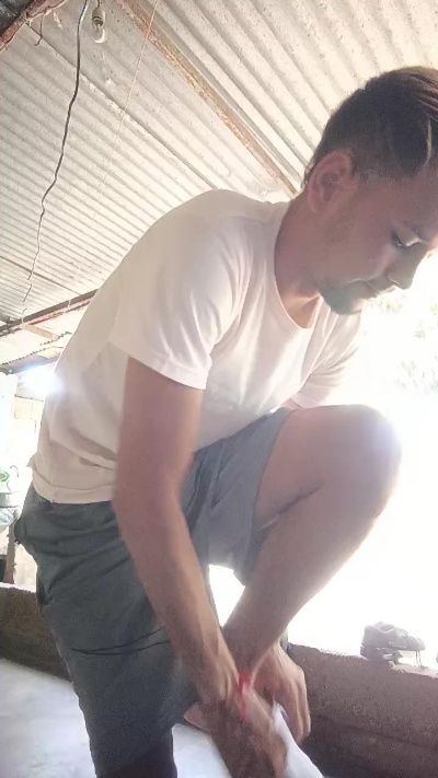 Max_hardPig live from Colombia