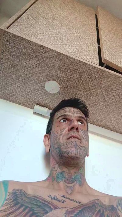 Morenotatoobr live from Brazil