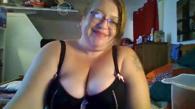 Purple_Devil live from United Kingdom