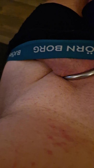 Rickie42years live from Netherlands