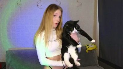 SandraSanvee live from Netherlands