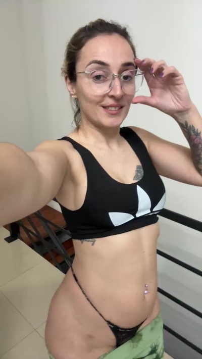 Shirlita2 live from Argentina