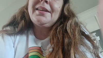 Shyredhead26 live from United States