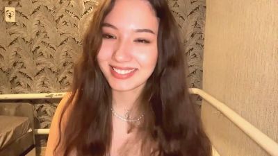 SuzannLertora live from Japan