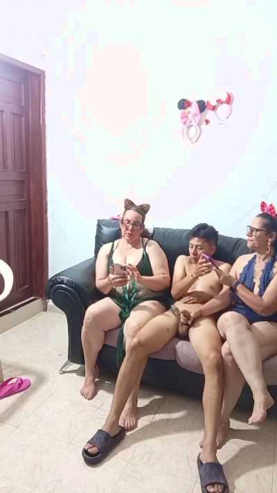 Taniamilf live from Colombia