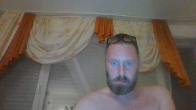 Tuggehs44 live from Germany